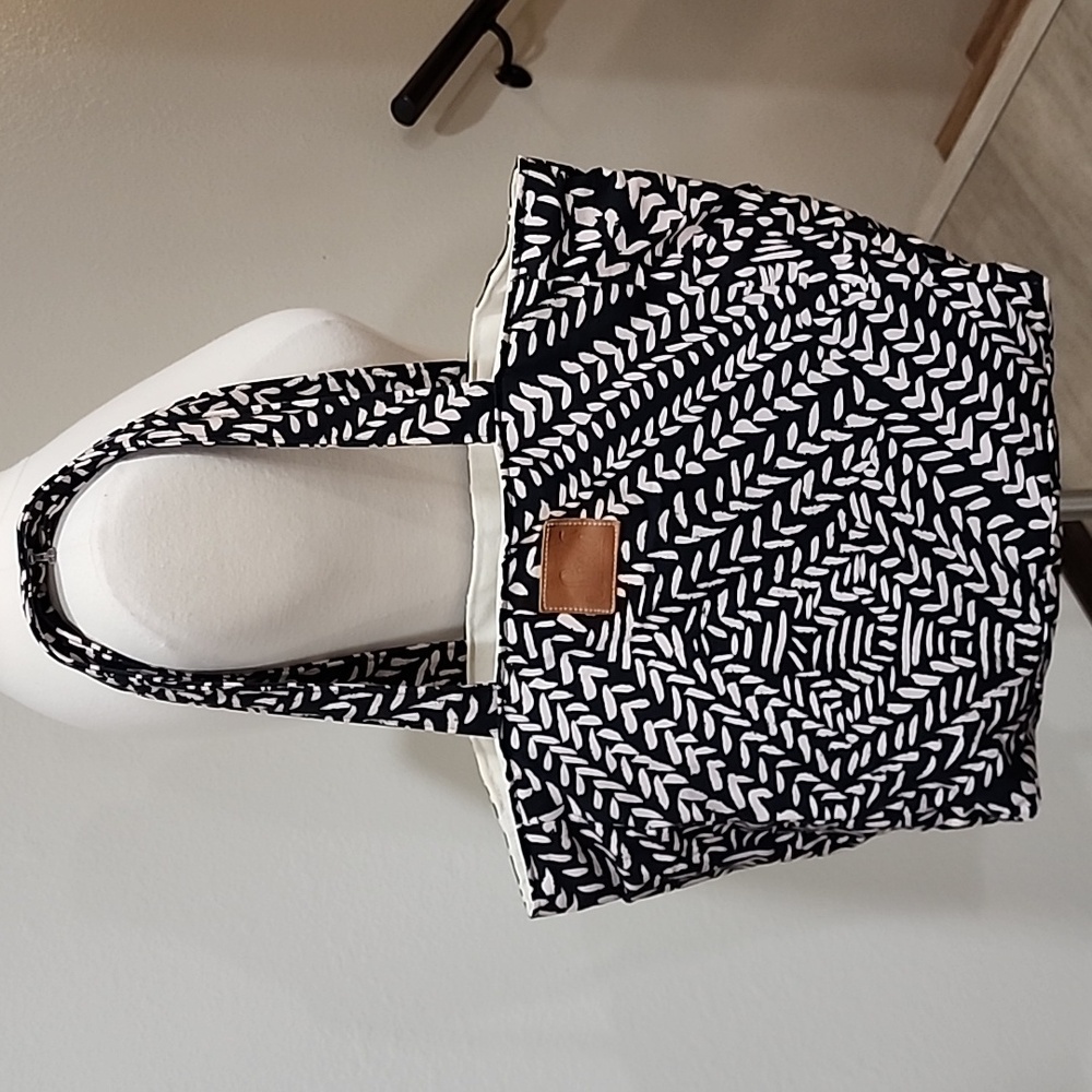 Sseko Tote Makeup and Jewelry Bags Canvas & Leather Travel Casual Matching Set